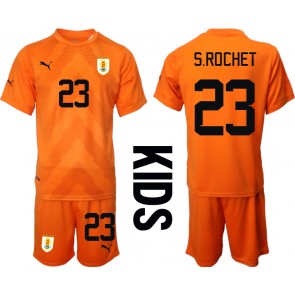 Uruguay Sergio Rochet #23 Målvakt babykläder Bortatröja barn VM 2022 Korta ärmar (+ Korta byxor)